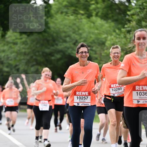 15.06.2025 - REWE Women's Run Dr. Thomas Lammeyer http://msf.ph/oto/7945468 15.06.2025 09:22:52 Laufen 10257, 10481, 10285, 1036 meine-sportfotos.de