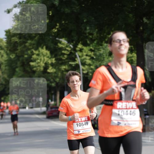 15.06.2025 - REWE Women's Run Jannik Wohlers http://msf.ph/oto/7945488 15.06.2025 08:48:13 Laufen 10549, 10446 meine-sportfotos.de