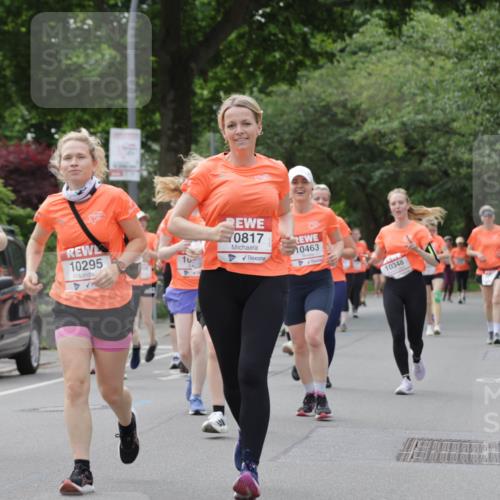 15.06.2025 - REWE Women's Run Jannik Wohlers http://msf.ph/oto/7945489 15.06.2025 08:29:47 Laufen 1043, 0740, 10295, 10, 0817, 10463, 10348 meine-sportfotos.de