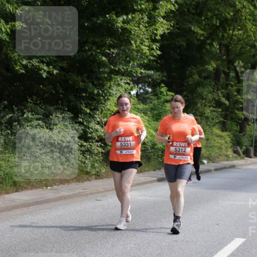 15.06.2025 - REWE Women's Run Jannik Wohlers http://msf.ph/oto/7945495 15.06.2025 10:18:39 Laufen 5331, 5312 meine-sportfotos.de