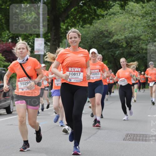 15.06.2025 - REWE Women's Run Jannik Wohlers http://msf.ph/oto/7945497 15.06.2025 08:29:47 Laufen 10, 10740, 10295, 10817, 10463, 10348 meine-sportfotos.de
