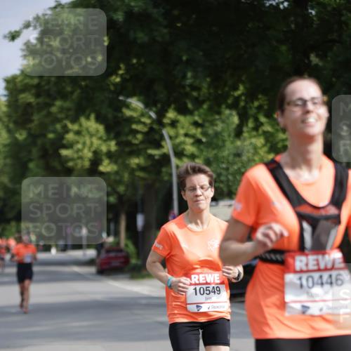 15.06.2025 - REWE Women's Run Jannik Wohlers http://msf.ph/oto/7945499 15.06.2025 08:48:13 Laufen 10549, 10446 meine-sportfotos.de