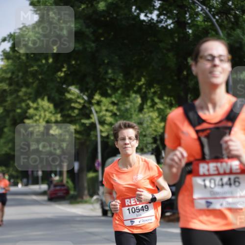 15.06.2025 - REWE Women's Run Jannik Wohlers http://msf.ph/oto/7945512 15.06.2025 08:48:13 Laufen 10549, 10446 meine-sportfotos.de