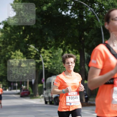 15.06.2025 - REWE Women's Run Jannik Wohlers http://msf.ph/oto/7945521 15.06.2025 08:48:13 Laufen 10549 meine-sportfotos.de