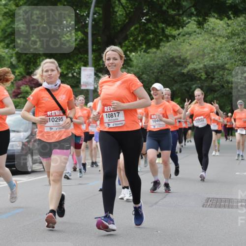 15.06.2025 - REWE Women's Run Jannik Wohlers http://msf.ph/oto/7945532 15.06.2025 08:29:47 Laufen 10740, 10295, 10817, 1046, 10348 meine-sportfotos.de