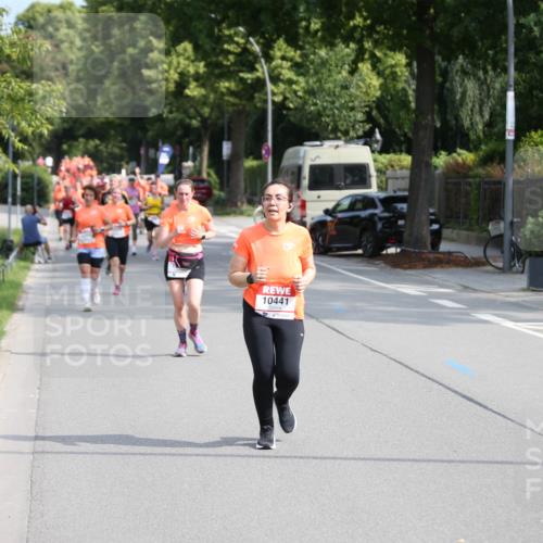 15.06.2025 - REWE Women's Run Jannik Wohlers http://msf.ph/oto/7945545 15.06.2025 09:44:30 Laufen 10441 meine-sportfotos.de