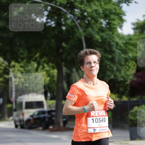 15.06.2025 - REWE Women's Run Jannik Wohlers http://msf.ph/oto/7945558 15.06.2025 08:48:14 Laufen 10549 meine-sportfotos.de