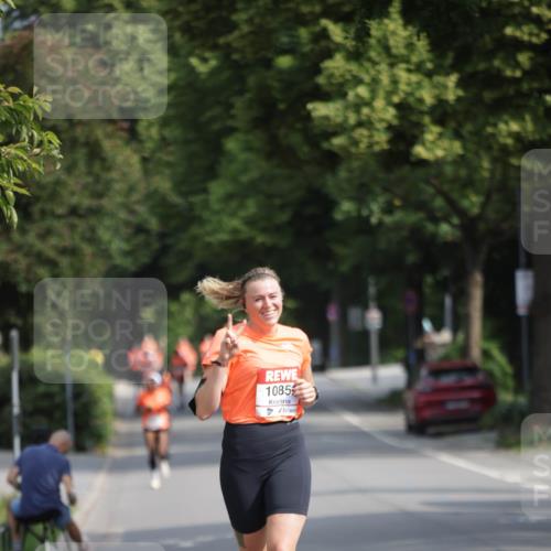 15.06.2025 - REWE Women's Run Jannik Wohlers http://msf.ph/oto/7945567 15.06.2025 08:48:19 Laufen 1085 meine-sportfotos.de