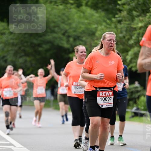 15.06.2025 - REWE Women's Run Dr. Thomas Lammeyer http://msf.ph/oto/7945568 15.06.2025 09:22:54 Laufen 10299, 10092 meine-sportfotos.de