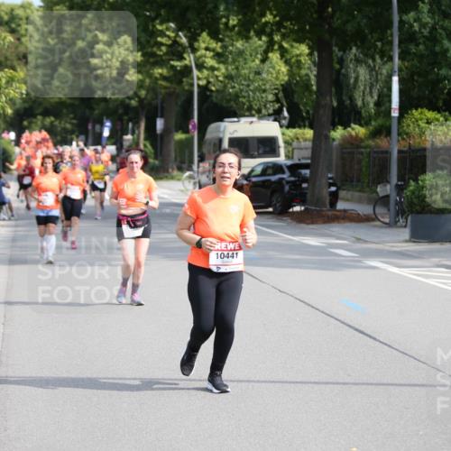 15.06.2025 - REWE Women's Run Jannik Wohlers http://msf.ph/oto/7945573 15.06.2025 09:44:30 Laufen 10441 meine-sportfotos.de
