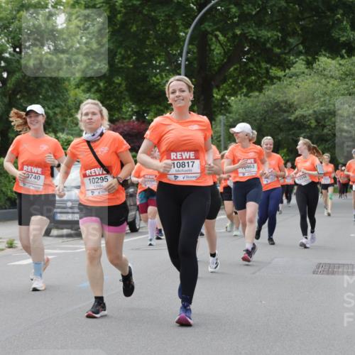 15.06.2025 - REWE Women's Run Jannik Wohlers http://msf.ph/oto/7945580 15.06.2025 08:29:48 Laufen 10742, 9740, 104, 10295, 30064, 10817, 0463, 19, 10348 meine-sportfotos.de