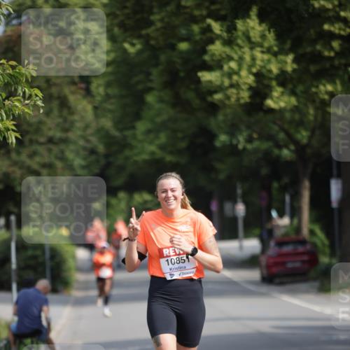 15.06.2025 - REWE Women's Run Jannik Wohlers http://msf.ph/oto/7945582 15.06.2025 08:48:19 Laufen 1085 meine-sportfotos.de