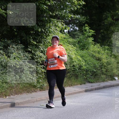 15.06.2025 - REWE Women's Run Jannik Wohlers http://msf.ph/oto/7945599 15.06.2025 10:18:43 Laufen 5664 meine-sportfotos.de