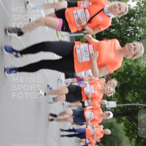 15.06.2025 - REWE Women's Run Jannik Wohlers http://msf.ph/oto/7945617 15.06.2025 08:29:49 Laufen 10295, 10817 meine-sportfotos.de