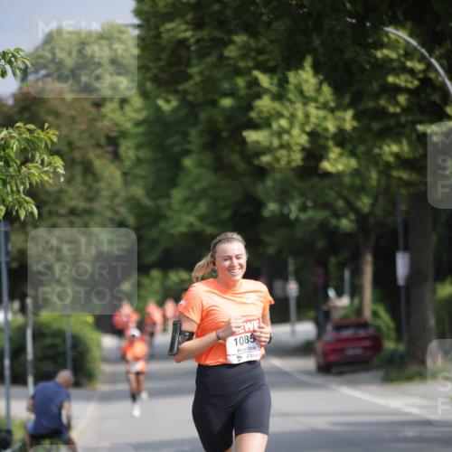 15.06.2025 - REWE Women's Run Jannik Wohlers http://msf.ph/oto/7945619 15.06.2025 08:48:20 Laufen 1085 meine-sportfotos.de