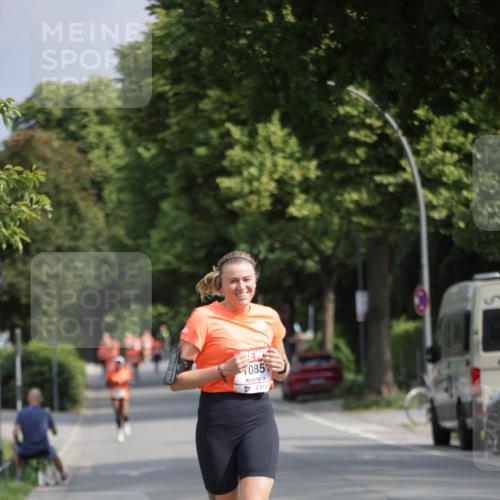 15.06.2025 - REWE Women's Run Jannik Wohlers http://msf.ph/oto/7945628 15.06.2025 08:48:21 Laufen 085 meine-sportfotos.de