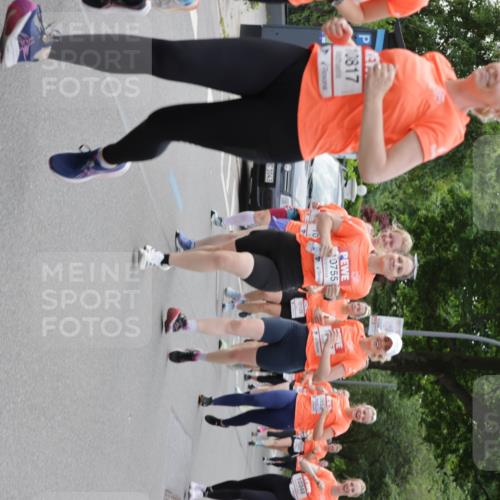 15.06.2025 - REWE Women's Run Jannik Wohlers http://msf.ph/oto/7945637 15.06.2025 08:29:49 Laufen 10817, 1043, 0755, 10109, 10348 meine-sportfotos.de