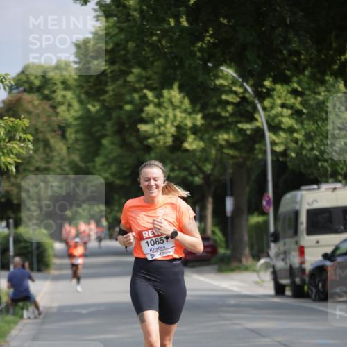 15.06.2025 - REWE Women's Run Jannik Wohlers http://msf.ph/oto/7945651 15.06.2025 08:48:21 Laufen 10851 meine-sportfotos.de