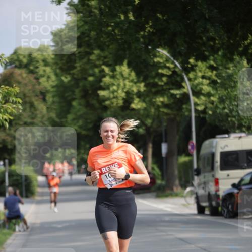 15.06.2025 - REWE Women's Run Jannik Wohlers http://msf.ph/oto/7945663 15.06.2025 08:48:21 Laufen 10 meine-sportfotos.de