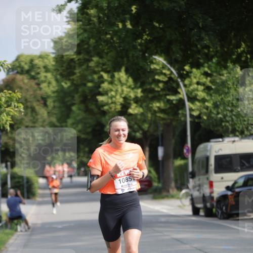 15.06.2025 - REWE Women's Run Jannik Wohlers http://msf.ph/oto/7945679 15.06.2025 08:48:21 Laufen 1085 meine-sportfotos.de