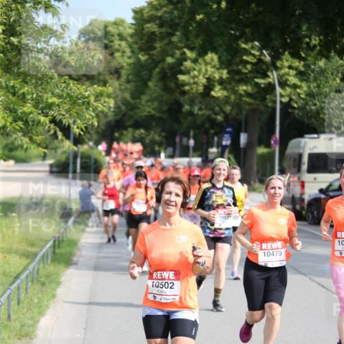 15.06.2025 - REWE Women's Run Jannik Wohlers http://msf.ph/oto/7945682 15.06.2025 09:44:36 Laufen 10502, 10479 meine-sportfotos.de