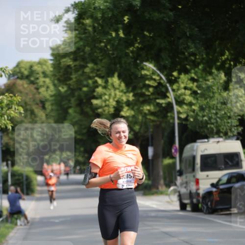 15.06.2025 - REWE Women's Run Jannik Wohlers http://msf.ph/oto/7945697 15.06.2025 08:48:21 Laufen 085 meine-sportfotos.de