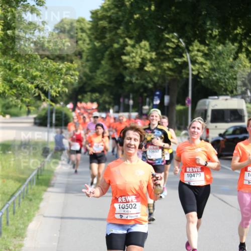 15.06.2025 - REWE Women's Run Jannik Wohlers http://msf.ph/oto/7945700 15.06.2025 09:44:36 Laufen 10502, 10652, 10479, 10 meine-sportfotos.de