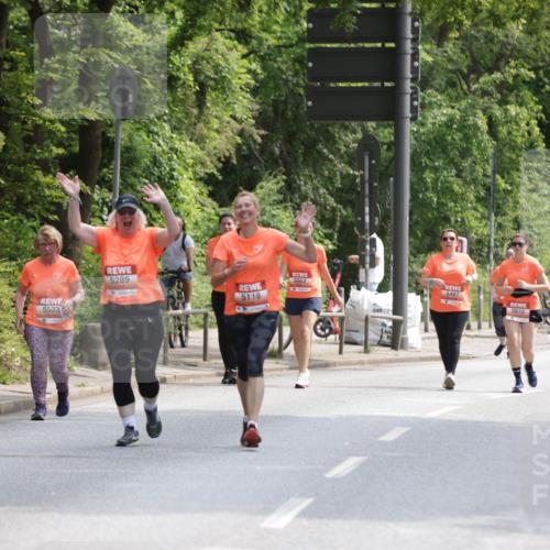 15.06.2025 - REWE Women's Run Jannik Wohlers http://msf.ph/oto/7945721 15.06.2025 10:18:51 Laufen 5289, 5562, 5118, 5533, 040, 25, 5487, 5610 meine-sportfotos.de