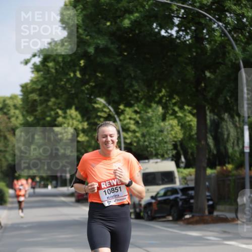 15.06.2025 - REWE Women's Run Jannik Wohlers http://msf.ph/oto/7945751 15.06.2025 08:48:22 Laufen 10851 meine-sportfotos.de