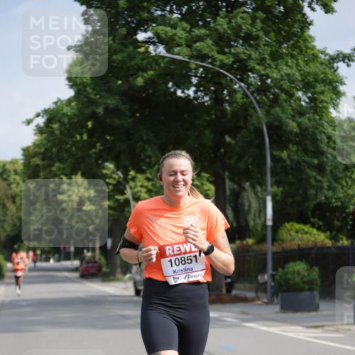 15.06.2025 - REWE Women's Run Jannik Wohlers http://msf.ph/oto/7945794 15.06.2025 08:48:23 Laufen 10851 meine-sportfotos.de