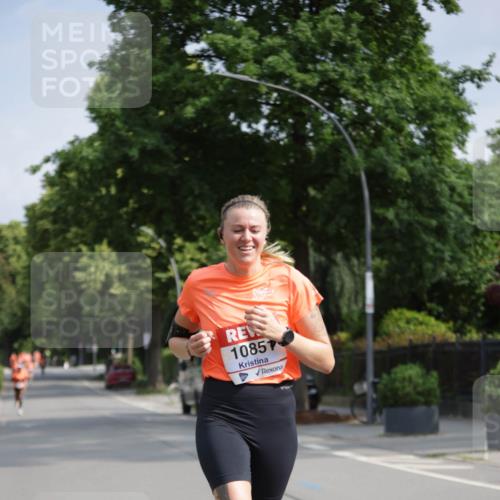 15.06.2025 - REWE Women's Run Jannik Wohlers http://msf.ph/oto/7945799 15.06.2025 08:48:23 Laufen 10857 meine-sportfotos.de