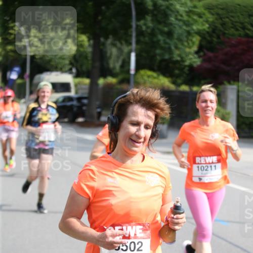 15.06.2025 - REWE Women's Run Jannik Wohlers http://msf.ph/oto/7945803 15.06.2025 09:44:38 Laufen 502, 10211 meine-sportfotos.de