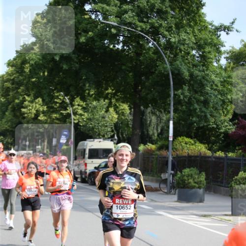 15.06.2025 - REWE Women's Run Jannik Wohlers http://msf.ph/oto/7945838 15.06.2025 09:44:38 Laufen 10652 meine-sportfotos.de