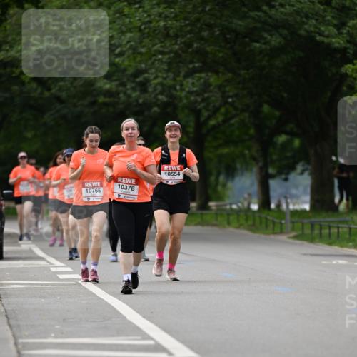 15.06.2025 - REWE Women's Run Dr. Thomas Lammeyer http://msf.ph/oto/7945841 15.06.2025 09:23:03 Laufen 1061, 10765, 10378, 10554 meine-sportfotos.de
