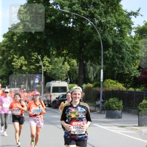 15.06.2025 - REWE Women's Run Jannik Wohlers http://msf.ph/oto/7945848 15.06.2025 09:44:39 Laufen 10396, 10652 meine-sportfotos.de