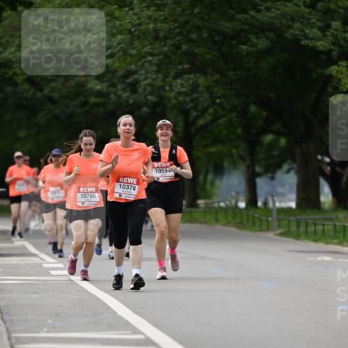 15.06.2025 - REWE Women's Run Dr. Thomas Lammeyer http://msf.ph/oto/7945851 15.06.2025 09:23:04 Laufen 10611, 10765, 10378, 10554 meine-sportfotos.de