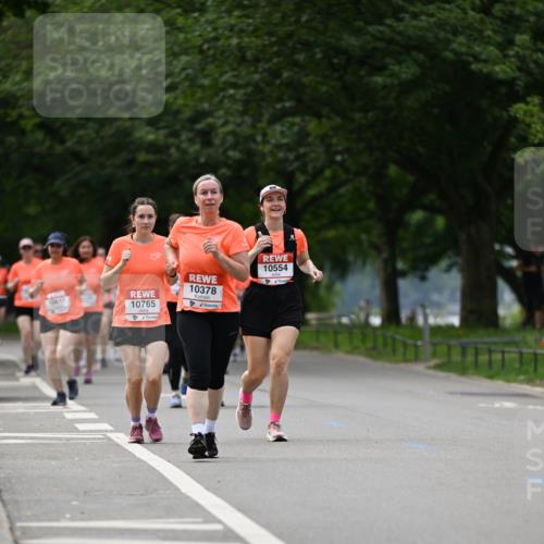 15.06.2025 - REWE Women's Run Dr. Thomas Lammeyer http://msf.ph/oto/7945868 15.06.2025 09:23:04 Laufen 10611, 10765, 10378, 10554 meine-sportfotos.de