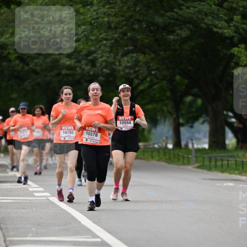15.06.2025 - REWE Women's Run Dr. Thomas Lammeyer http://msf.ph/oto/7945875 15.06.2025 09:23:04 Laufen 10611, 10765, 10378, 10554 meine-sportfotos.de