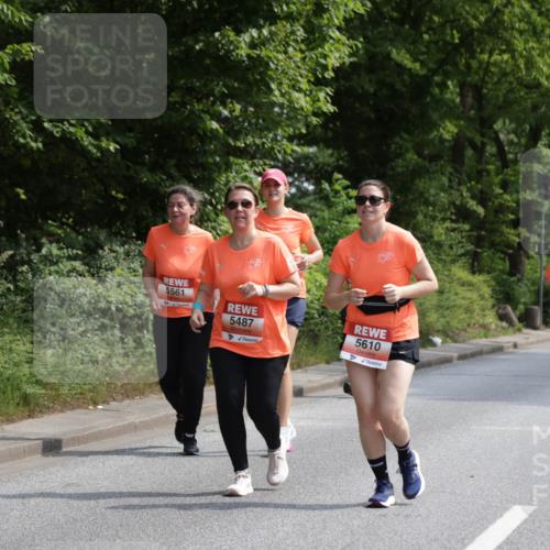 15.06.2025 - REWE Women's Run Jannik Wohlers http://msf.ph/oto/7945880 15.06.2025 10:19:09 Laufen 5561, 5487, 5610 meine-sportfotos.de