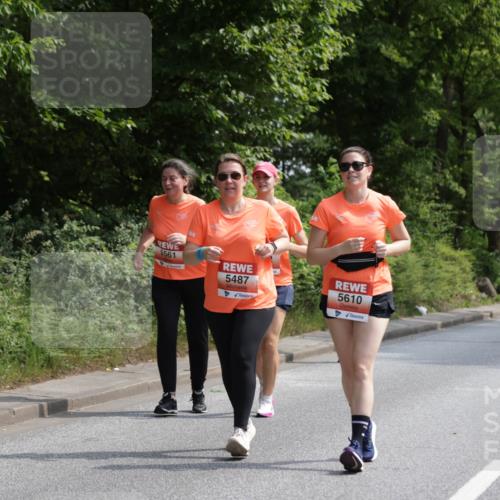 15.06.2025 - REWE Women's Run Jannik Wohlers http://msf.ph/oto/7945898 15.06.2025 10:19:10 Laufen 5561, 5487, 5610 meine-sportfotos.de