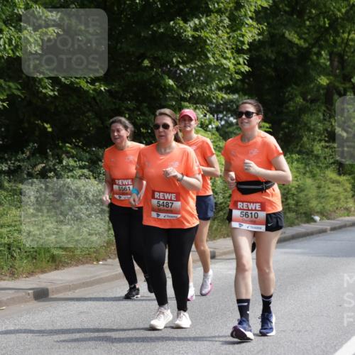 15.06.2025 - REWE Women's Run Jannik Wohlers http://msf.ph/oto/7945922 15.06.2025 10:19:10 Laufen 5561, 5487, 5610 meine-sportfotos.de