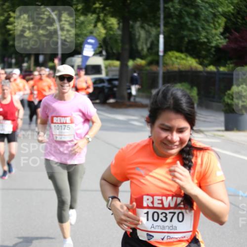 15.06.2025 - REWE Women's Run Jannik Wohlers http://msf.ph/oto/7945941 15.06.2025 09:44:42 Laufen 10175, 10370 meine-sportfotos.de