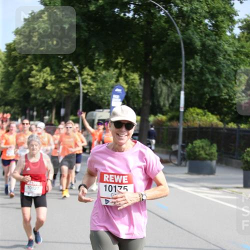 15.06.2025 - REWE Women's Run Jannik Wohlers http://msf.ph/oto/7945967 15.06.2025 09:44:43 Laufen 10127, 10175 meine-sportfotos.de