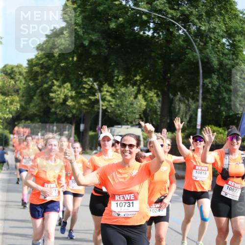 15.06.2025 - REWE Women's Run Jannik Wohlers http://msf.ph/oto/7946061 15.06.2025 09:44:46 Laufen 73, 10, 10731, 10244, 10818, 10877 meine-sportfotos.de
