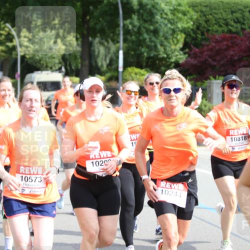 15.06.2025 - REWE Women's Run Jannik Wohlers http://msf.ph/oto/7946089 15.06.2025 09:44:47 Laufen 10573, 10200, 19, 10244, 10818 meine-sportfotos.de