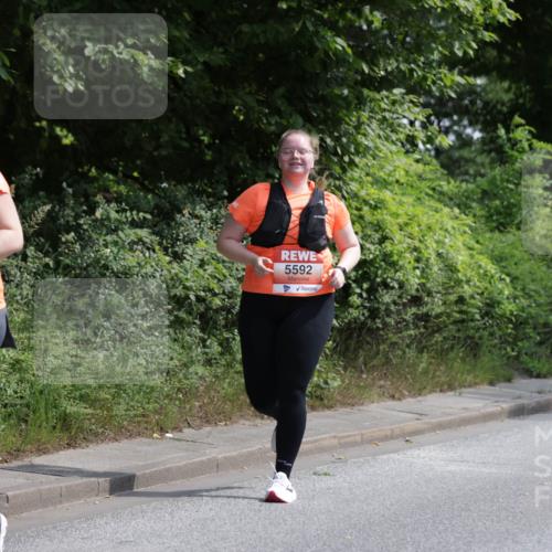 15.06.2025 - REWE Women's Run Jannik Wohlers http://msf.ph/oto/7946096 15.06.2025 10:19:24 Laufen 5172, 5592 meine-sportfotos.de