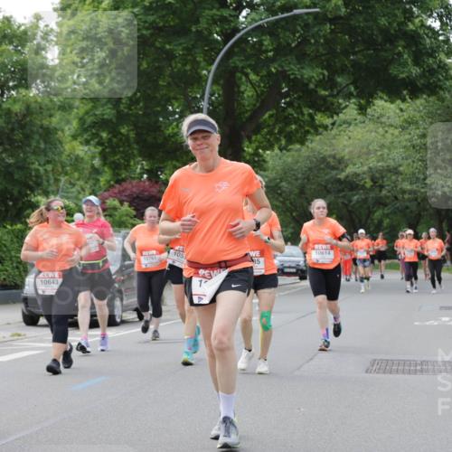 15.06.2025 - REWE Women's Run Jannik Wohlers http://msf.ph/oto/7946120 15.06.2025 08:29:55 Laufen 10428, 105, 10614, 10761, 85, 10643 meine-sportfotos.de