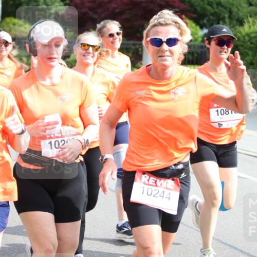 15.06.2025 - REWE Women's Run Jannik Wohlers http://msf.ph/oto/7946138 15.06.2025 09:44:48 Laufen 10573, 10200, 10244, 1081 meine-sportfotos.de