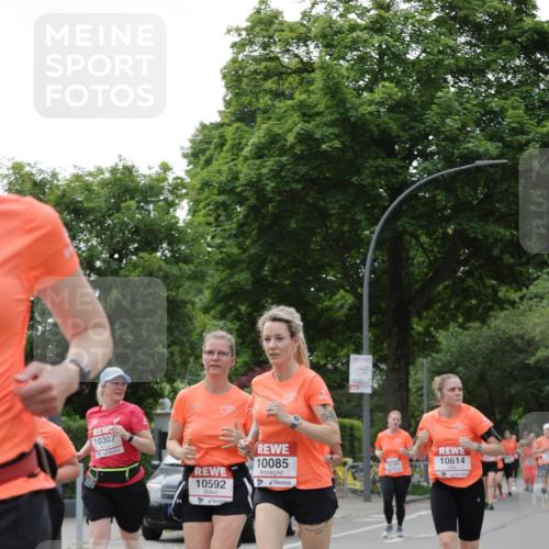 15.06.2025 - REWE Women's Run Jannik Wohlers http://msf.ph/oto/7946181 15.06.2025 08:29:57 Laufen 10307, 10085, 10592, 10614 meine-sportfotos.de