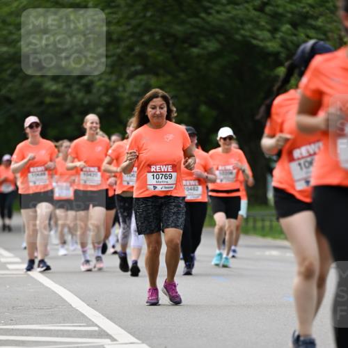 15.06.2025 - REWE Women's Run Dr. Thomas Lammeyer http://msf.ph/oto/7946188 15.06.2025 09:23:16 Laufen 10420, 10769, 10482, 10 meine-sportfotos.de